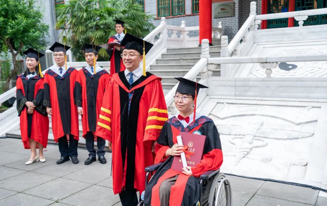 四川大学毕业证(四川大学毕业证书样本)